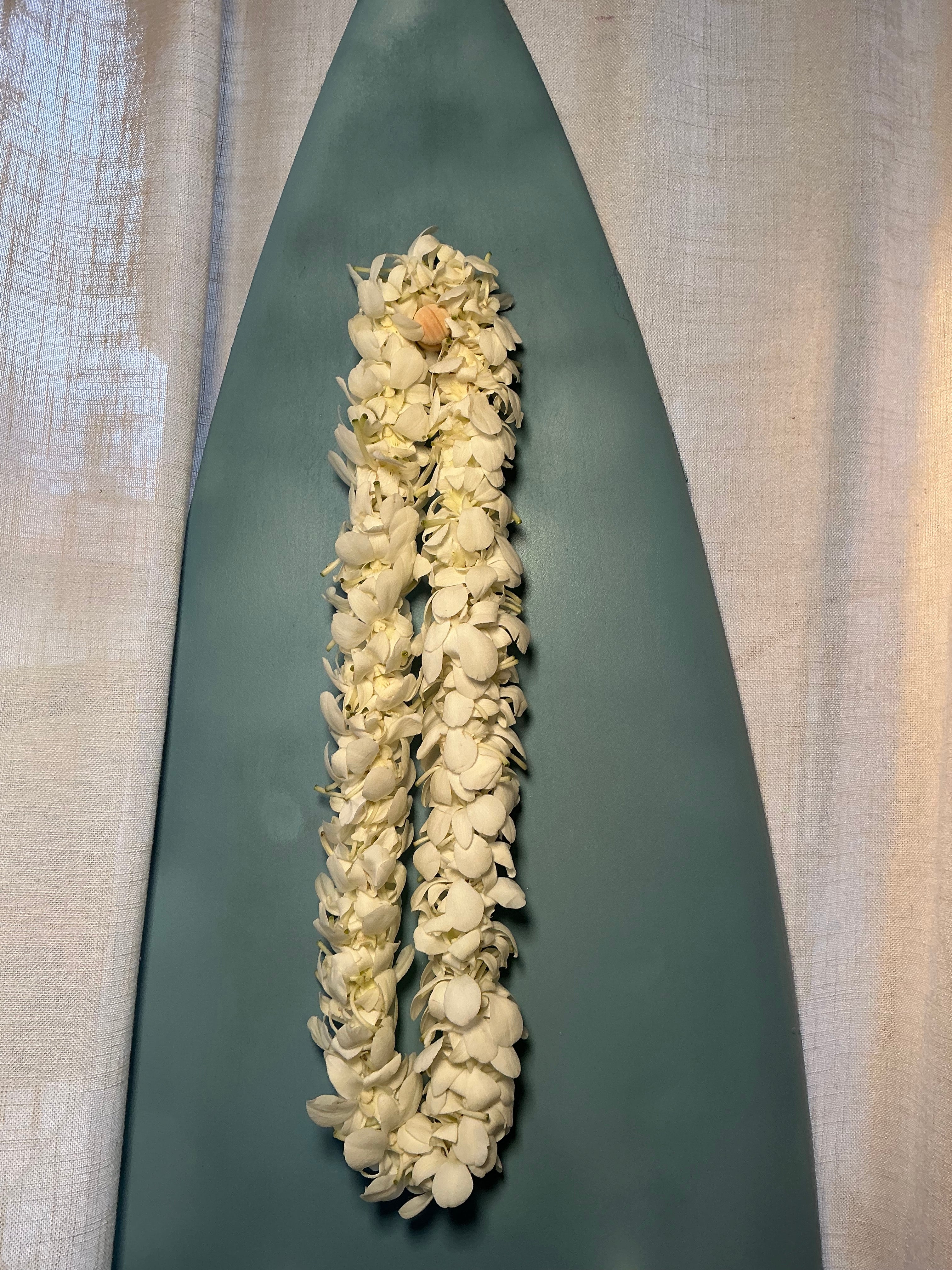 White double orchid lei